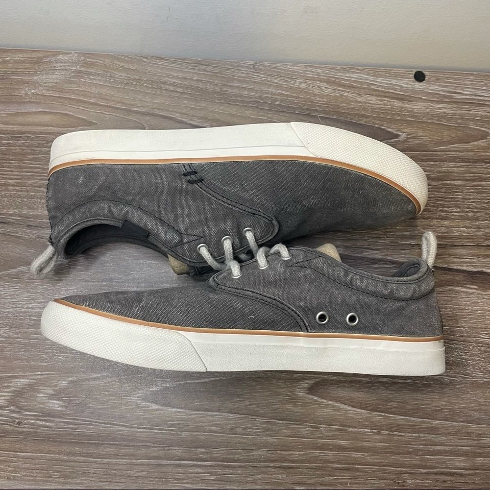 Sanuk | Guide Plus Sneaker - Washed Grey ; Womens 9.5 - Picture 4 of 9